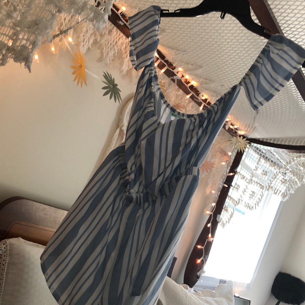 Urban Outfitters blue/white romper 💎🦋🌊